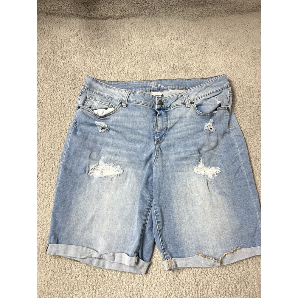 Time & Tru Shorts Women Size 18 Mid-Rise Cuffed Denim Blue Stretch Distressed